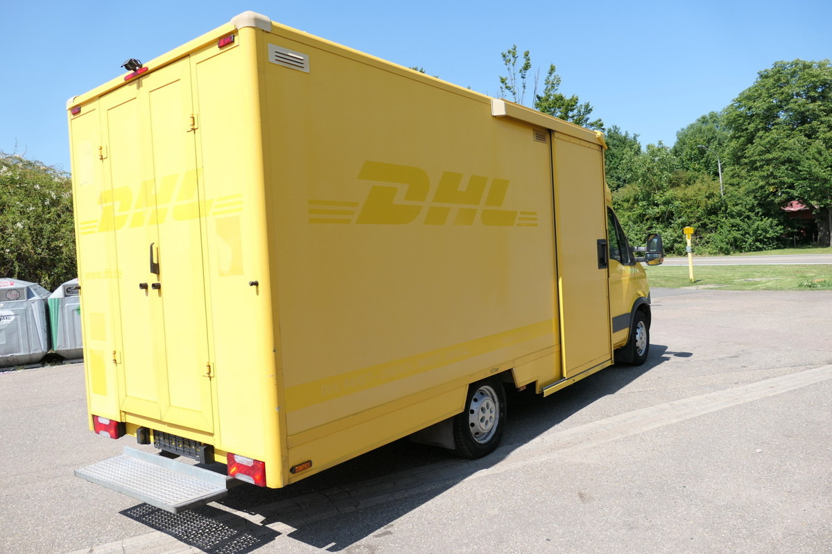 IVECO Daily 35 S11 C30C AUTOMATIK KAMERA Regale LUFT D - Box van: picture 3 IVECO Daily 35 S11 C30C AUTOMATIK KAMERA Regale LUFT D - Box van: picture 3