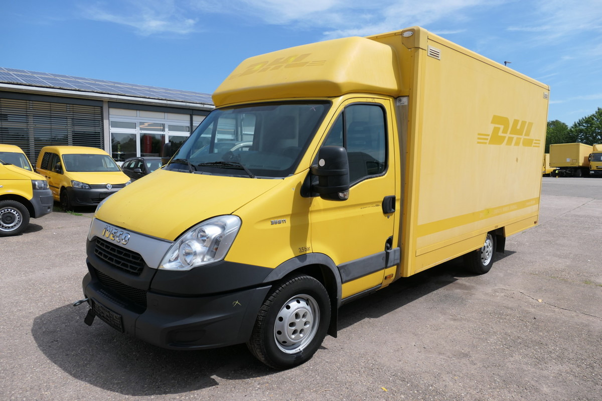 IVECO Daily 35 S11 C30C AUTOMATIK KAMERA Regale LUFT D - Box van: picture 2 IVECO Daily 35 S11 C30C AUTOMATIK KAMERA Regale LUFT D - Box van: picture 2
