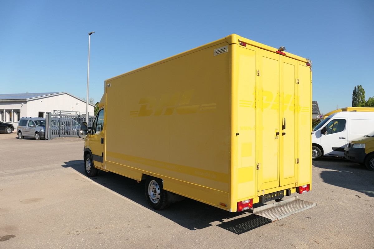 IVECO Daily 35 S11 C30C AUTOMATIK KAMERA Regale LUFT D - Box van: picture 4 IVECO Daily 35 S11 C30C AUTOMATIK KAMERA Regale LUFT D - Box van: picture 4