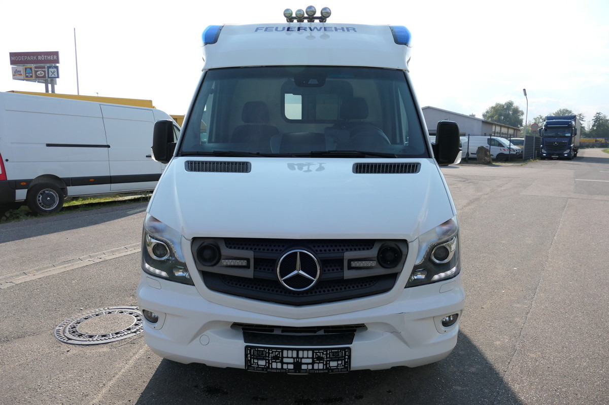 MERCEDES-BENZ 319 Sprinter 6-Zylinder Rettungswagen Strobel - Ambulance: picture 2 MERCEDES-BENZ 319 Sprinter 6-Zylinder Rettungswagen Strobel - Ambulance: picture 2