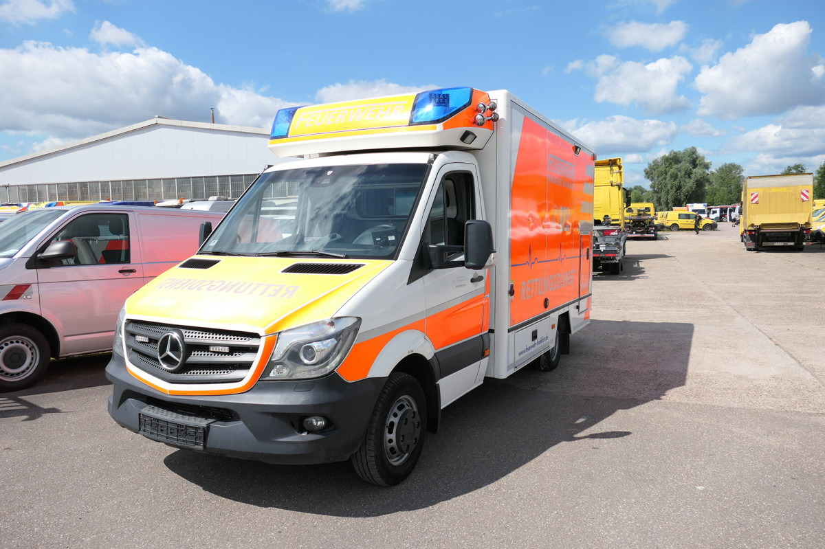 MERCEDES-BENZ Sprinter 519 CDI Klima Krankenwagen Fahrtec Aufb - Ambulance: picture 2 MERCEDES-BENZ Sprinter 519 CDI Klima Krankenwagen Fahrtec Aufb - Ambulance: picture 2