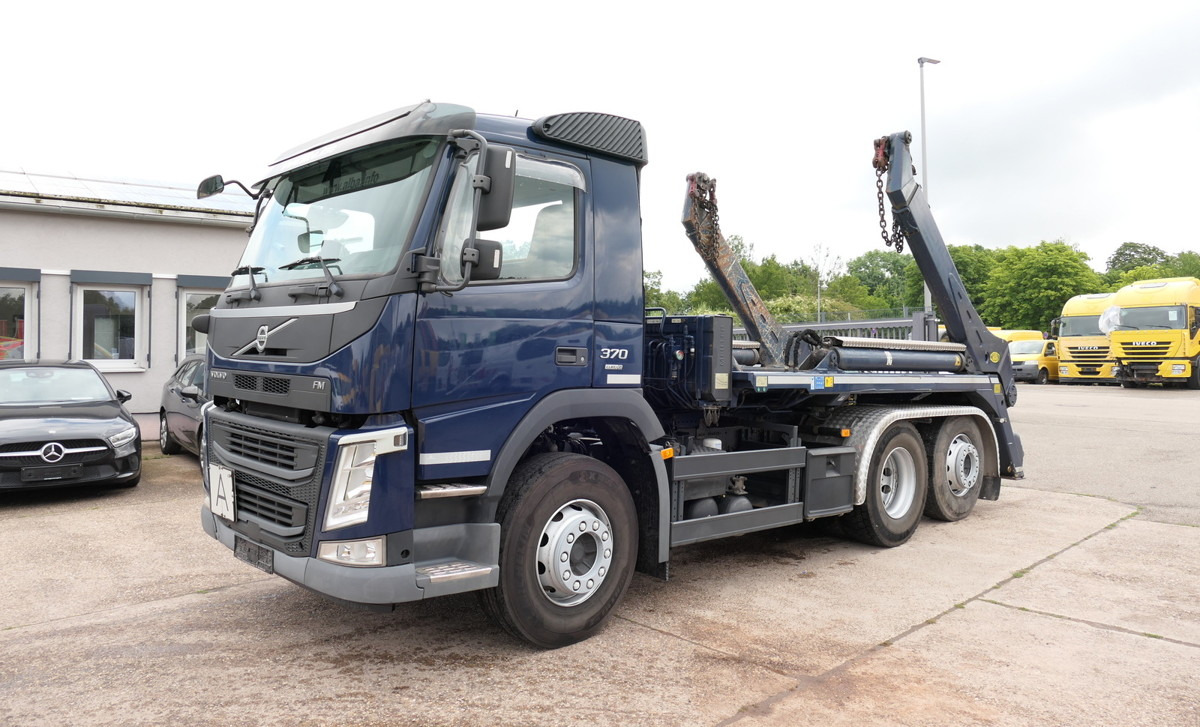 VOLVO FM 370 6x2 Meiller Lenkachse KLIMA AHK - Tipper: picture 3 VOLVO FM 370 6x2 Meiller Lenkachse KLIMA AHK - Tipper: picture 3