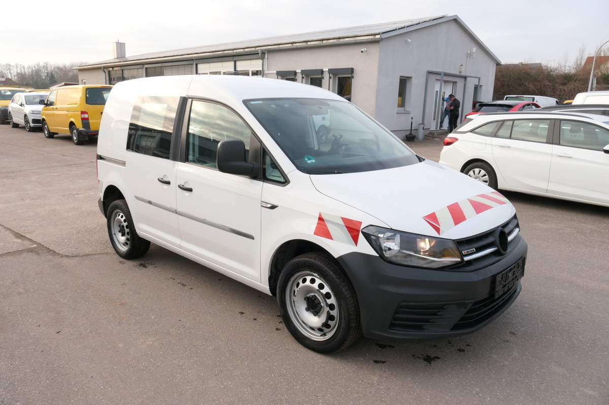 VW Caddy 2.0 TDI 4Motion Klima Werkstatteinbauten T - Small van: picture 3 VW Caddy 2.0 TDI 4Motion Klima Werkstatteinbauten T - Small van: picture 3