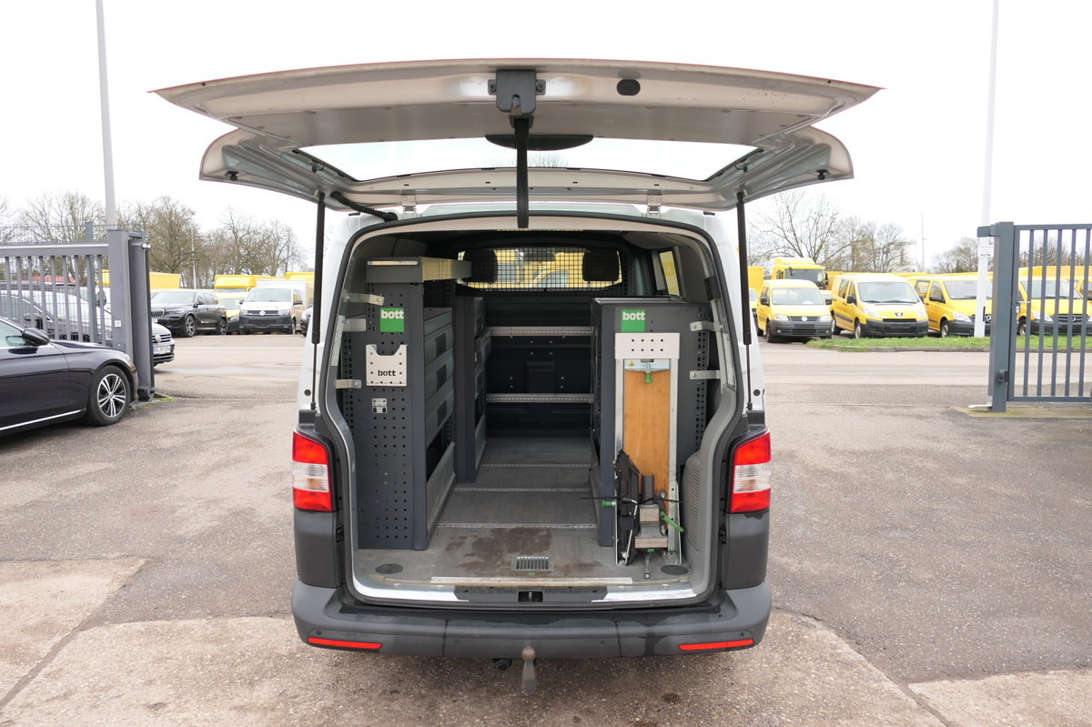 VW T5 Transporter 2.0 TDI 2Sitzer 4Motion AHK KLIMA - Small van: picture 1 VW T5 Transporter 2.0 TDI 2Sitzer 4Motion AHK KLIMA - Small van: picture 1