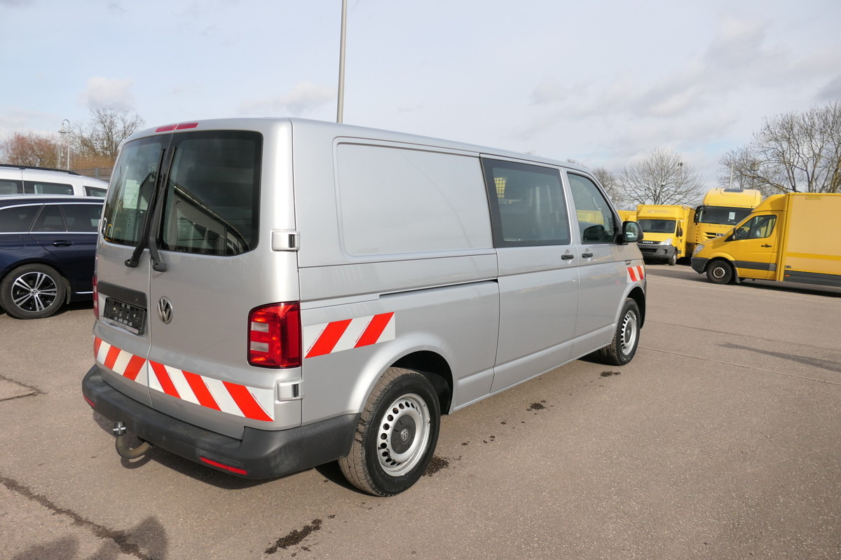 VW T6 Transporter 2.0 TDI lang 4 Motion 2-SITZER AH - Small van: picture 4 VW T6 Transporter 2.0 TDI lang 4 Motion 2-SITZER AH - Small van: picture 4