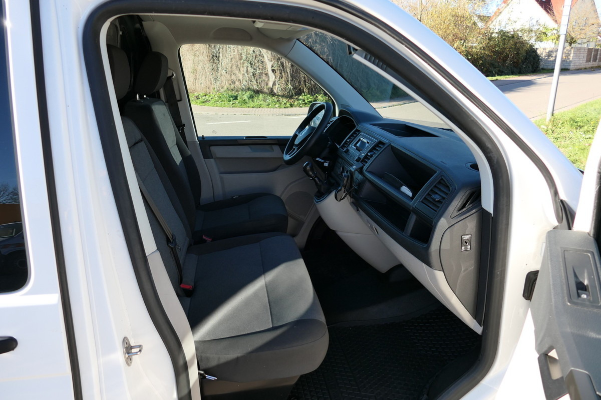 Small van VW T6 Transporter 2.0 TDI lang 4Motion 3Sitzer AHK: picture 8 Small van VW T6 Transporter 2.0 TDI lang 4Motion 3Sitzer AHK: picture 8