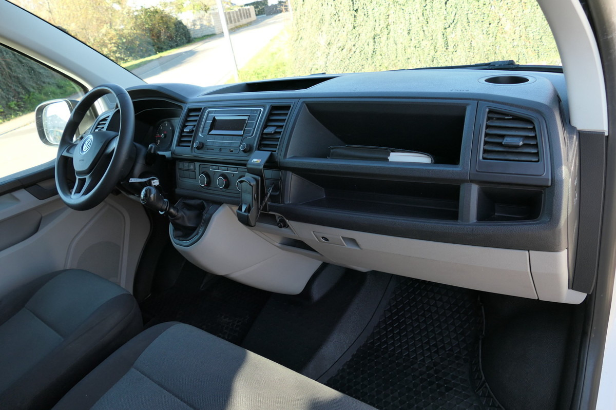 Small van VW T6 Transporter 2.0 TDI lang 4Motion 3Sitzer AHK: picture 7 Small van VW T6 Transporter 2.0 TDI lang 4Motion 3Sitzer AHK: picture 7