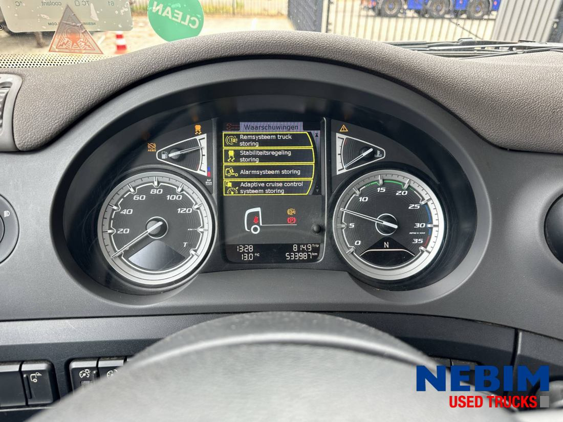 DAF CF 230 4x2 - 19.000 Kg. - Box truck: picture 3 DAF CF 230 4x2 - 19.000 Kg. - Box truck: picture 3