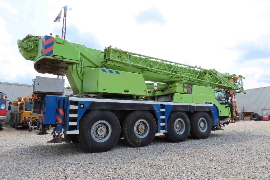Liebherr LTM 1070-4.1 - All terrain crane: picture 3 Liebherr LTM 1070-4.1 - All terrain crane: picture 3