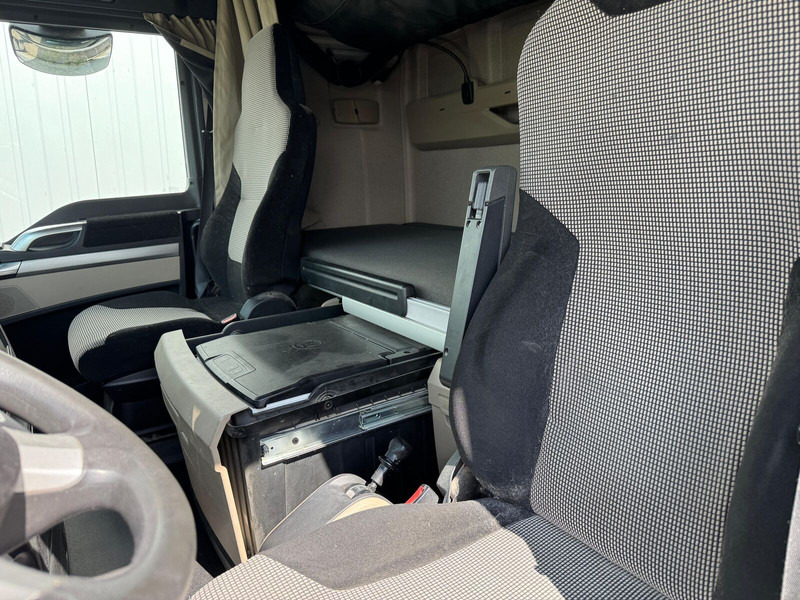 Tractor unit MAN TGX 18.500: picture 11