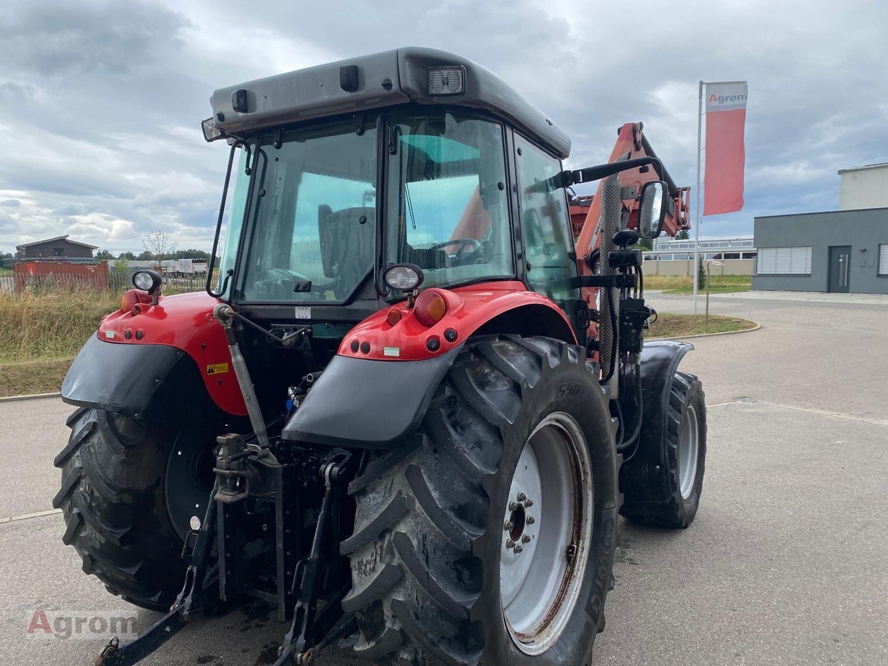 Massey Ferguson 5445 Dyna4 - Farm tractor: picture 4 Massey Ferguson 5445 Dyna4 - Farm tractor: picture 4