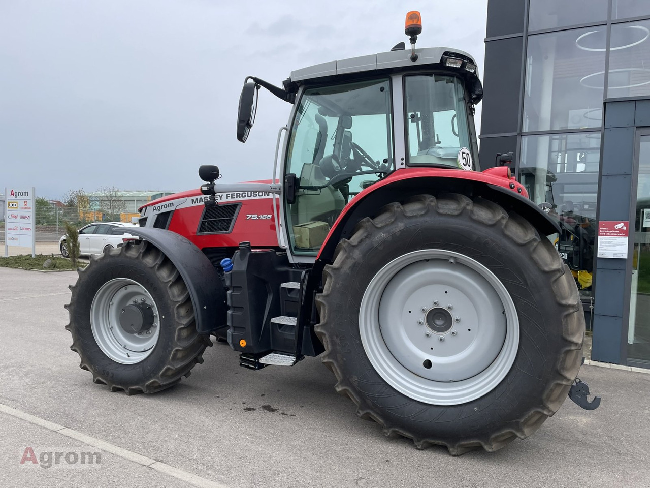 Massey Ferguson 7S.165 Dyna6 EFFICIENT - Farm tractor: picture 3 Massey Ferguson 7S.165 Dyna6 EFFICIENT - Farm tractor: picture 3