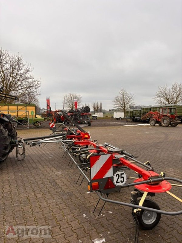 Massey Ferguson TD 1008 TR-HYDRO - Tedder/ Rake: picture 4 Massey Ferguson TD 1008 TR-HYDRO - Tedder/ Rake: picture 4