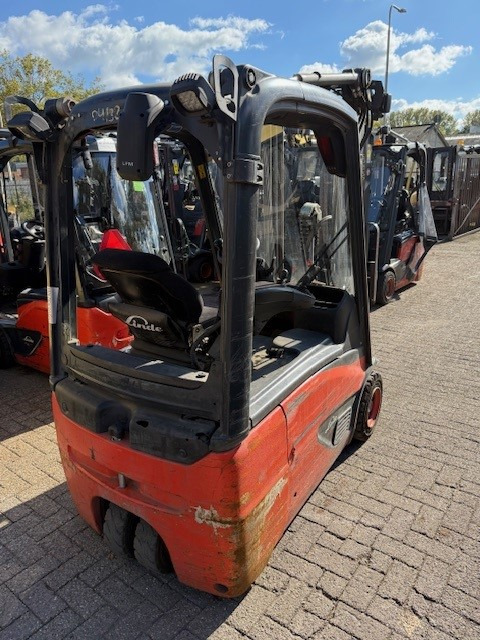 LINDE E16 - Electric forklift: picture 5 LINDE E16 - Electric forklift: picture 5