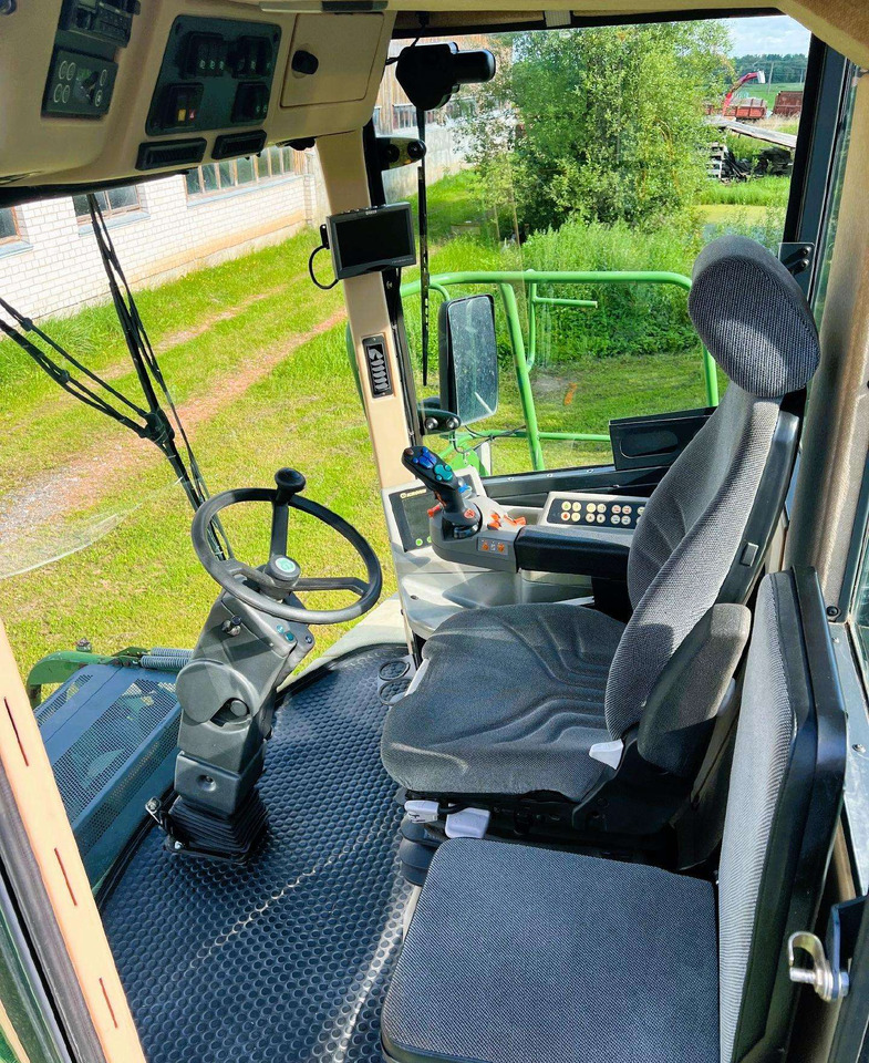Forage harvester Krone BIG X650: picture 10