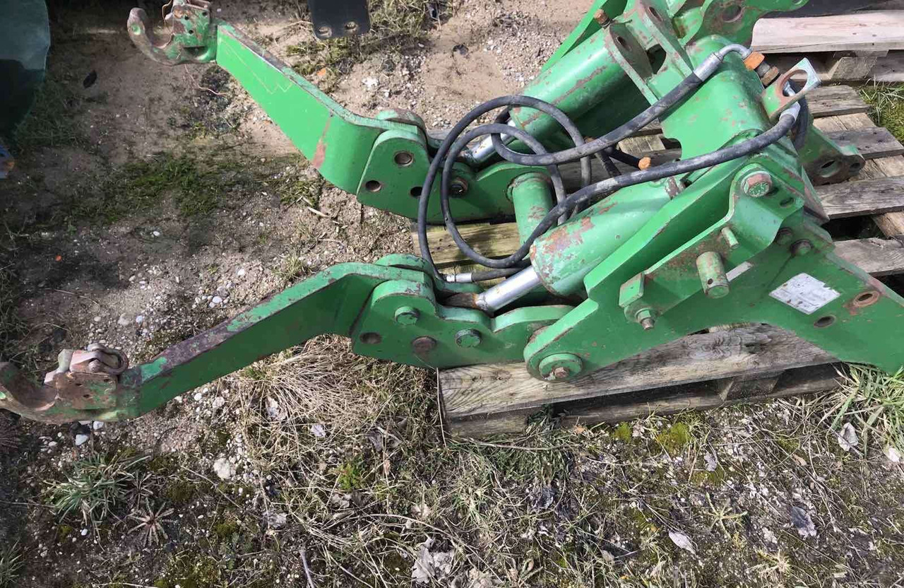 Valtra JOHN DEERE - Suspension for Agricultural machinery: picture 4 Valtra JOHN DEERE - Suspension for Agricultural machinery: picture 4