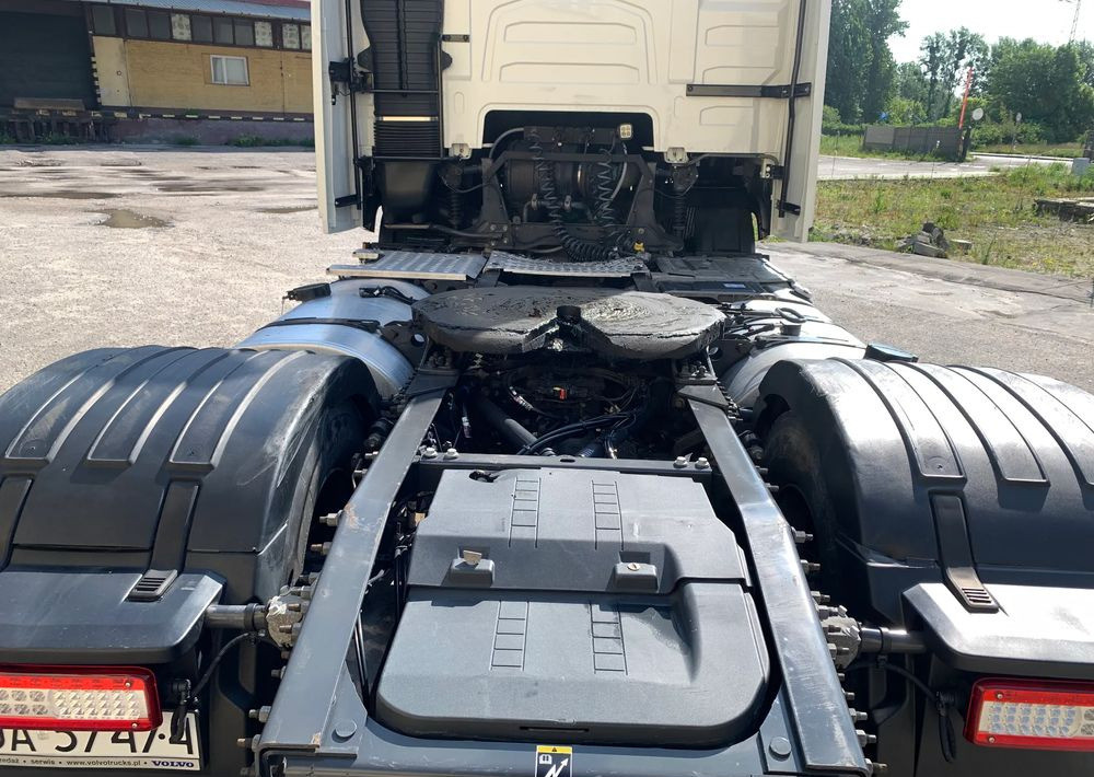 Tractor unit Volvo: picture 6
