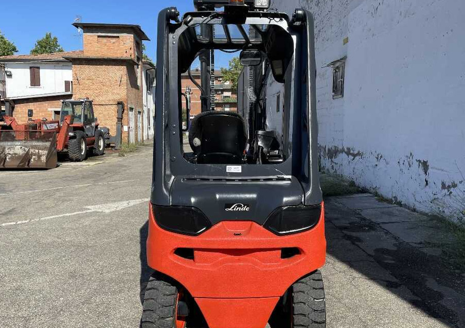 Linde E 25 -387 (Batteria NUOVA) - Electric forklift: picture 5 Linde E 25 -387 (Batteria NUOVA) - Electric forklift: picture 5