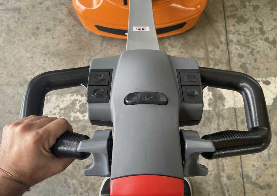 Still ECH 15 (30 Ah) PUx1 - Pallet truck: picture 4 Still ECH 15 (30 Ah) PUx1 - Pallet truck: picture 4