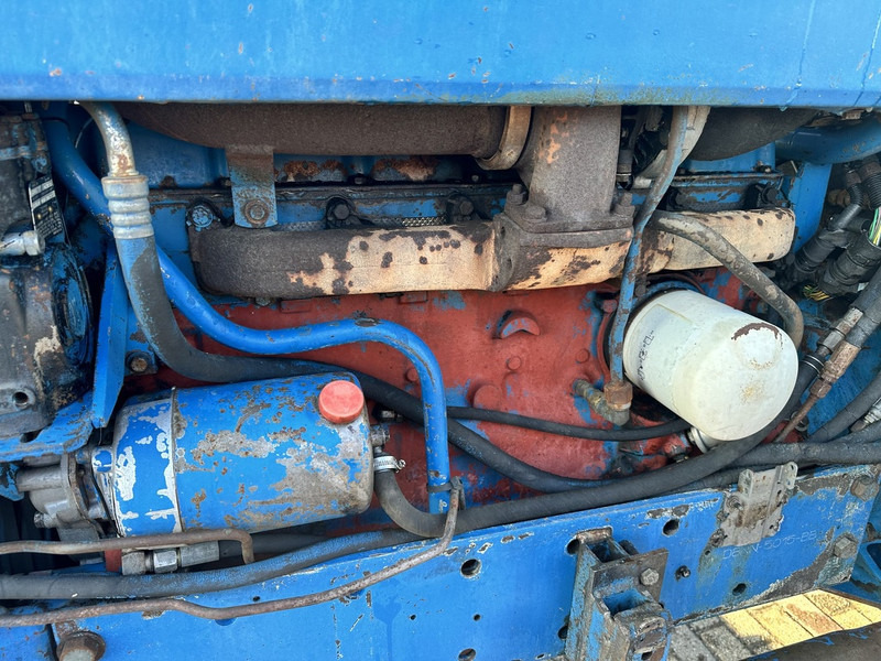 Farm tractor Ford TW-10: picture 10