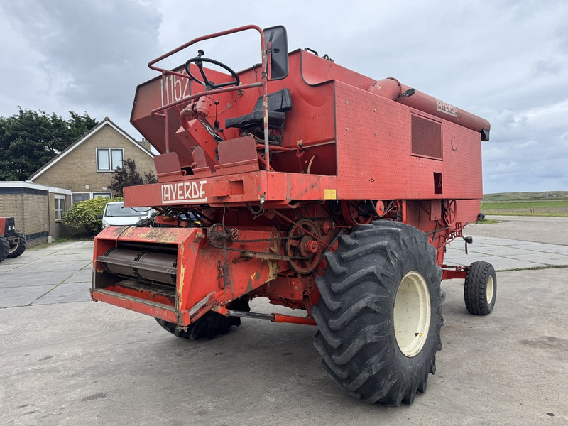 Laverda M152 - Combine harvester: picture 1 Laverda M152 - Combine harvester: picture 1
