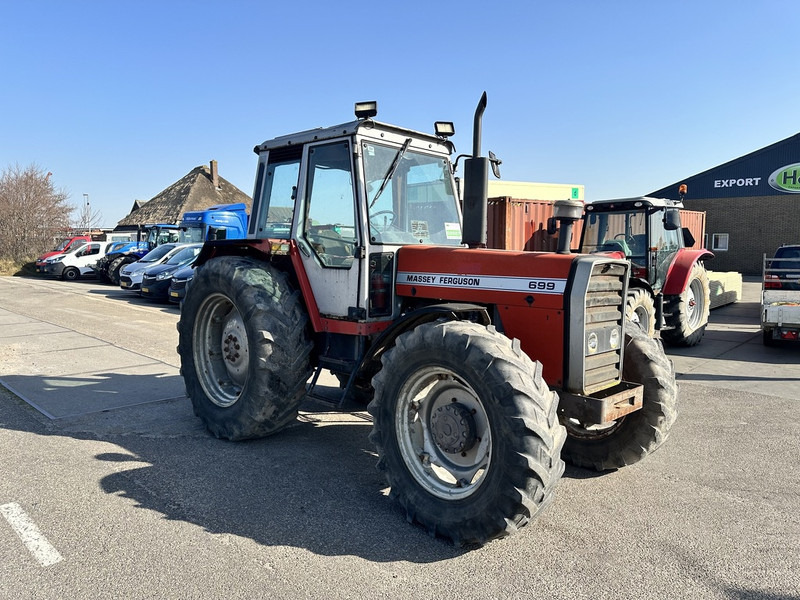 Massey Ferguson 699 - Farm tractor: picture 3 Massey Ferguson 699 - Farm tractor: picture 3