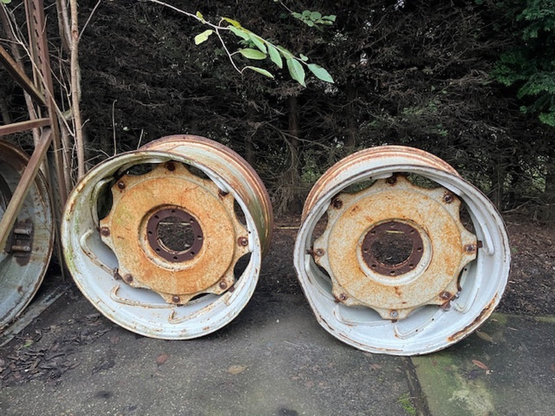 Onbekend 15x38 - Rim: picture 1 Onbekend 15x38 - Rim: picture 1