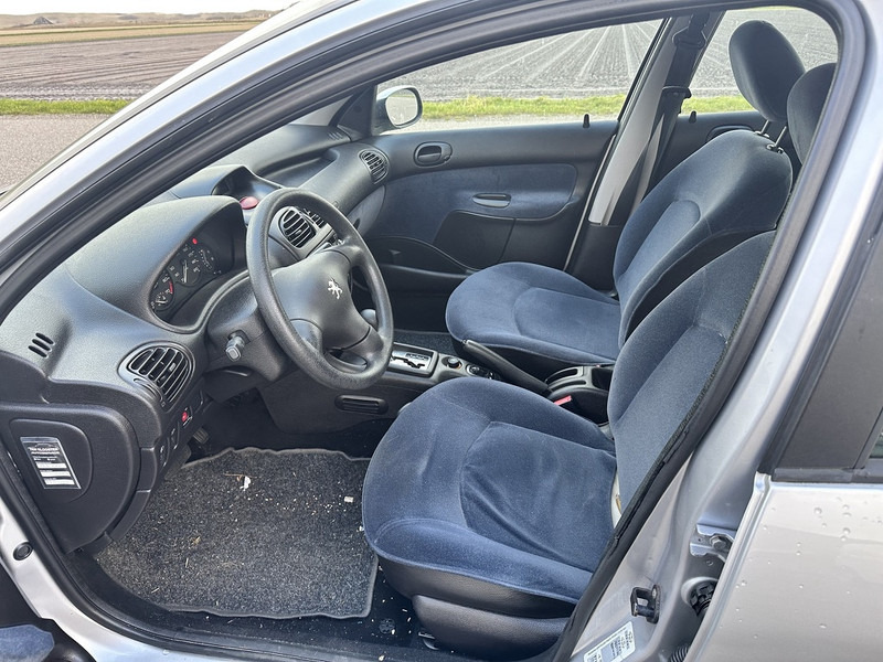 Peugeot 206 - Car: picture 4 Peugeot 206 - Car: picture 4