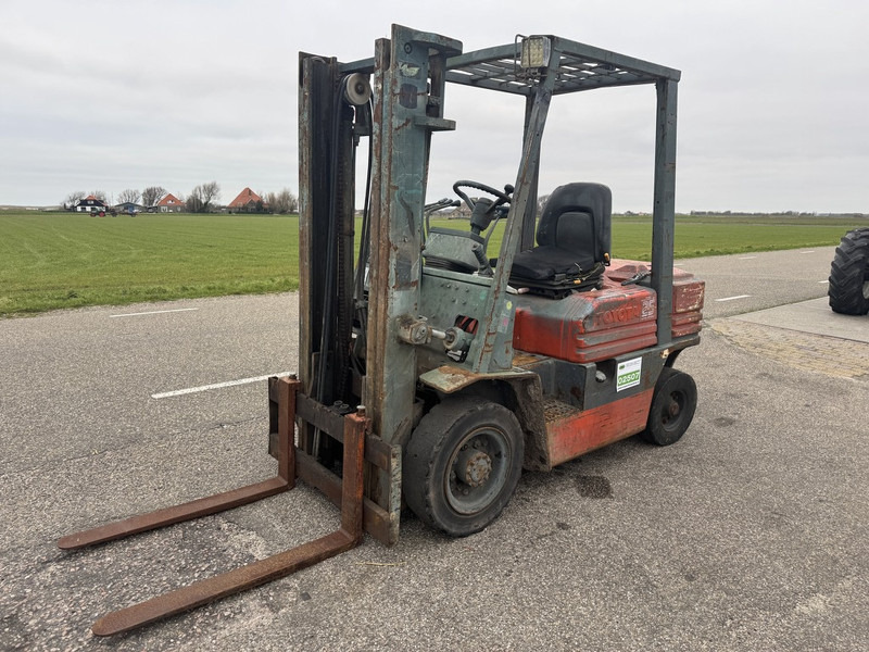 Toyota FD25D - Diesel forklift: picture 1 Toyota FD25D - Diesel forklift: picture 1