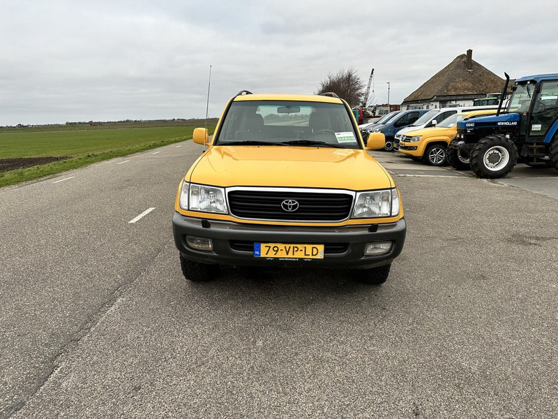 Toyota Land Cruiser - Car: picture 2 Toyota Land Cruiser - Car: picture 2