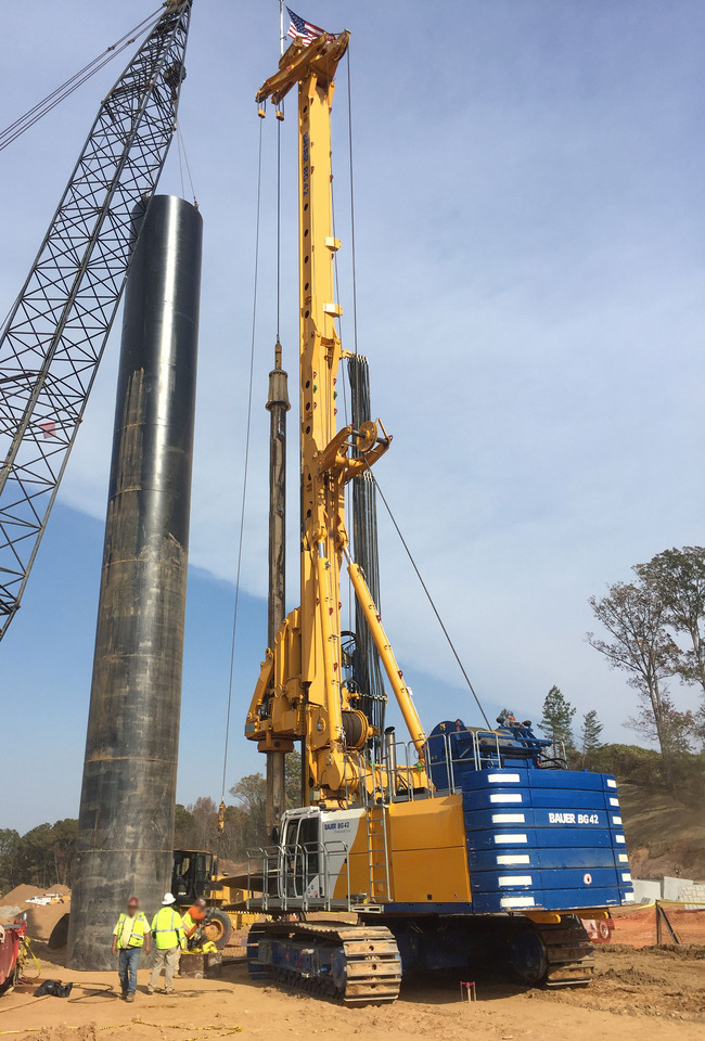 Bauer BG42 - Pile driver: picture 1 Bauer BG42 - Pile driver: picture 1