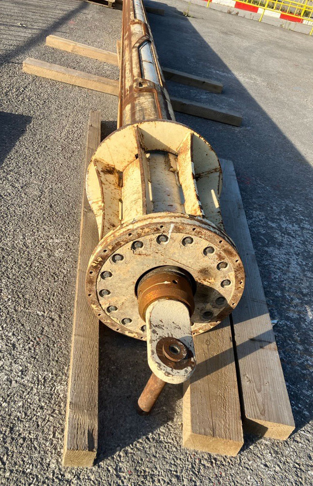 Bauer BK250/394/4/40-S - Pile driver: picture 3 Bauer BK250/394/4/40-S - Pile driver: picture 3