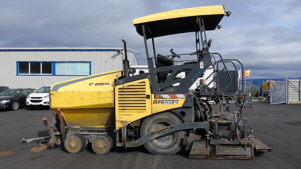 Bomag BF 300 P - Asphalt paver: picture 3 Bomag BF 300 P - Asphalt paver: picture 3