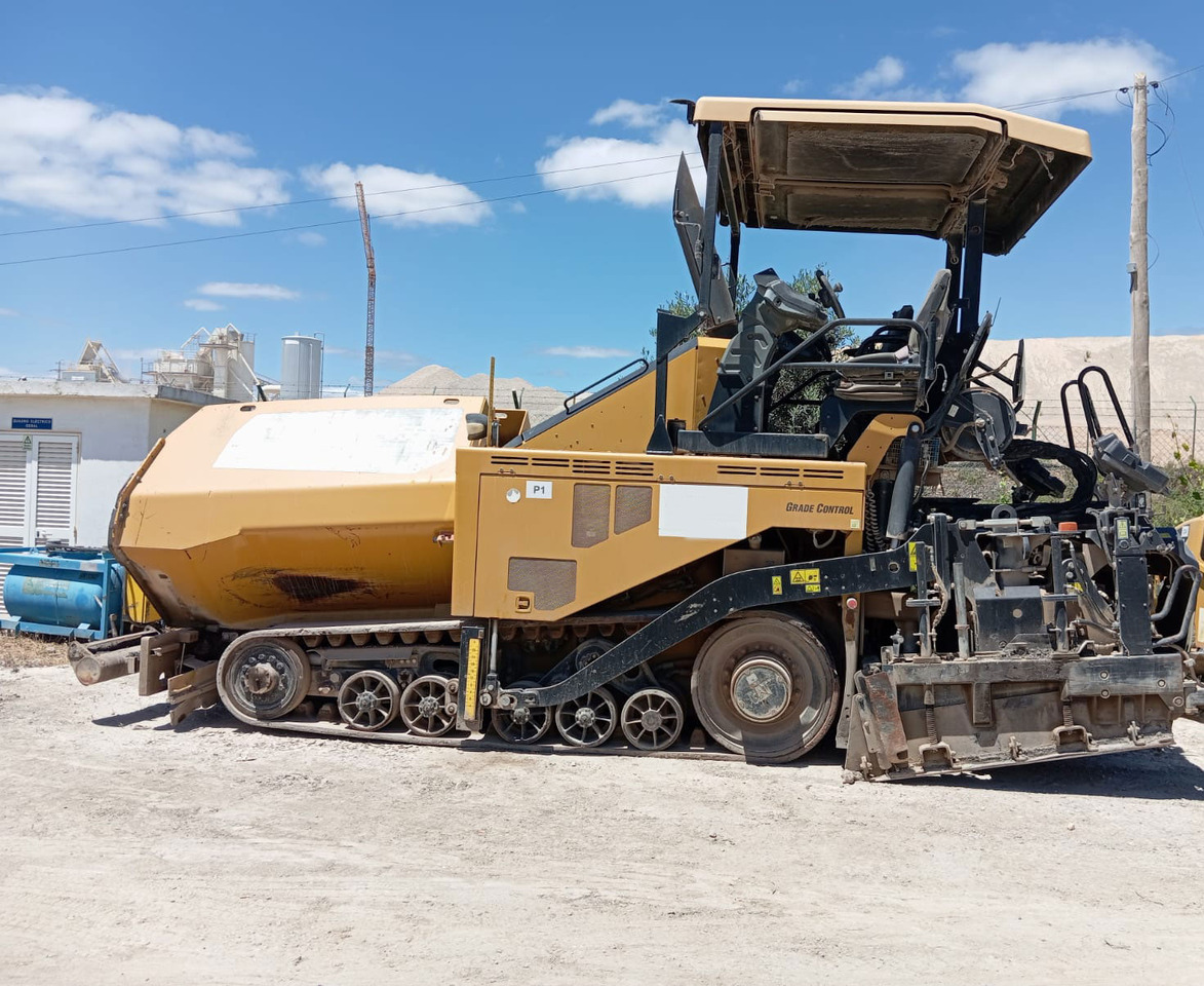 Caterpillar AP655F - Asphalt paver: picture 1 Caterpillar AP655F - Asphalt paver: picture 1