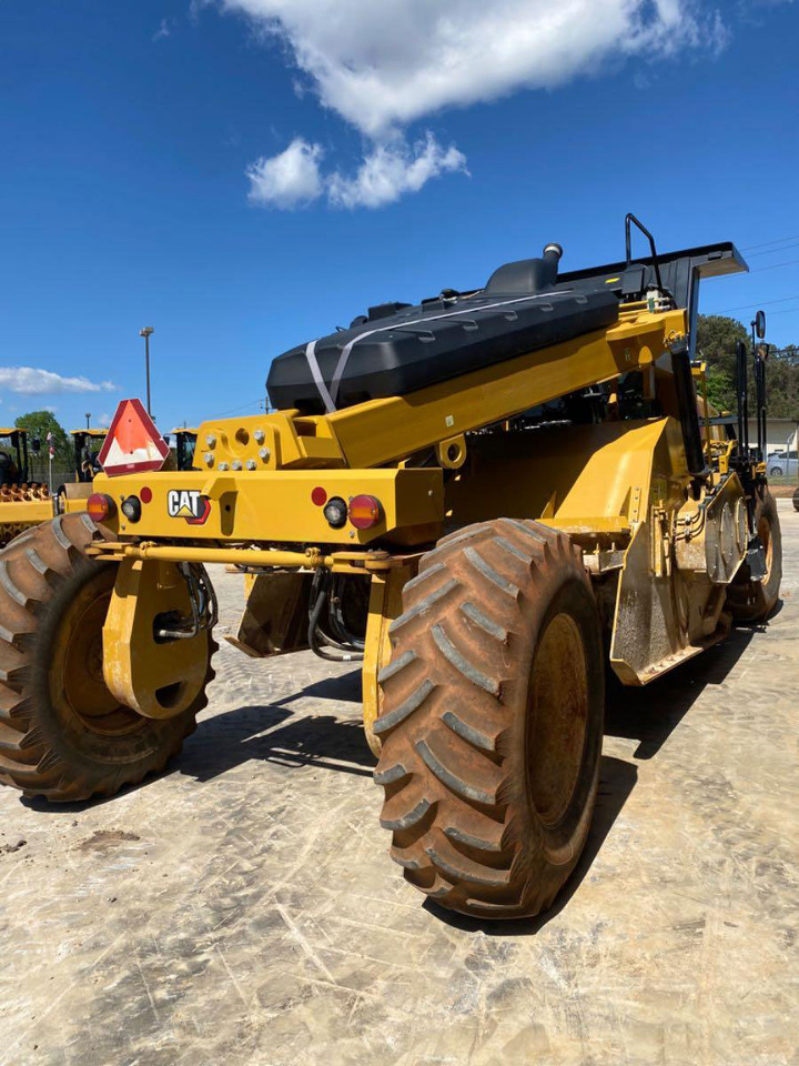 Caterpillar RM400 - Soil stabilizer: picture 3 Caterpillar RM400 - Soil stabilizer: picture 3