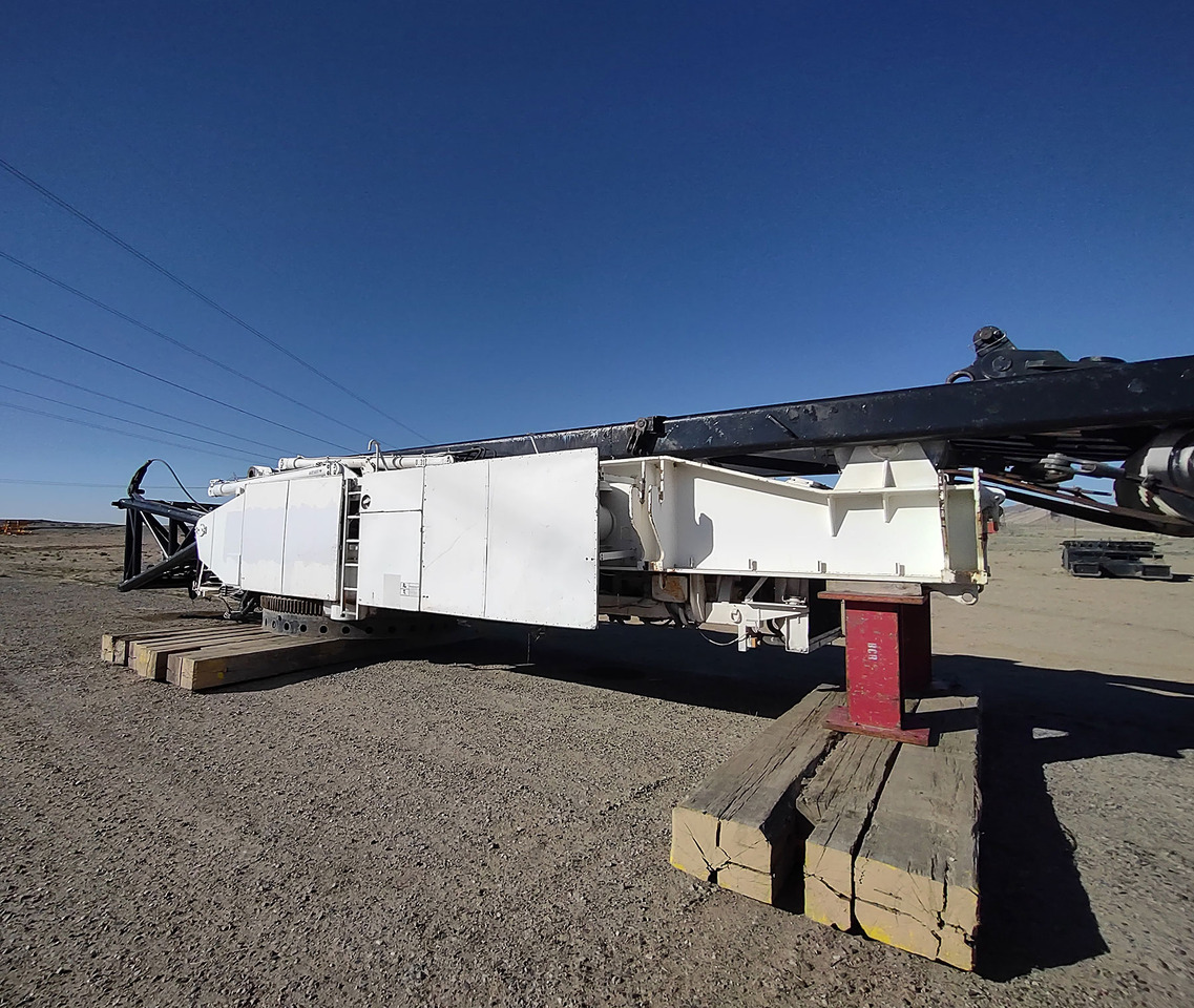 Demag CC2600 - Crawler crane: picture 3 Demag CC2600 - Crawler crane: picture 3