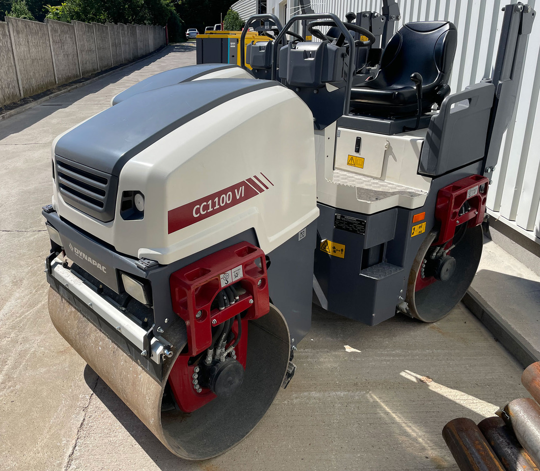 Dynapac CC1100 VI - Roller: picture 4 Dynapac CC1100 VI - Roller: picture 4
