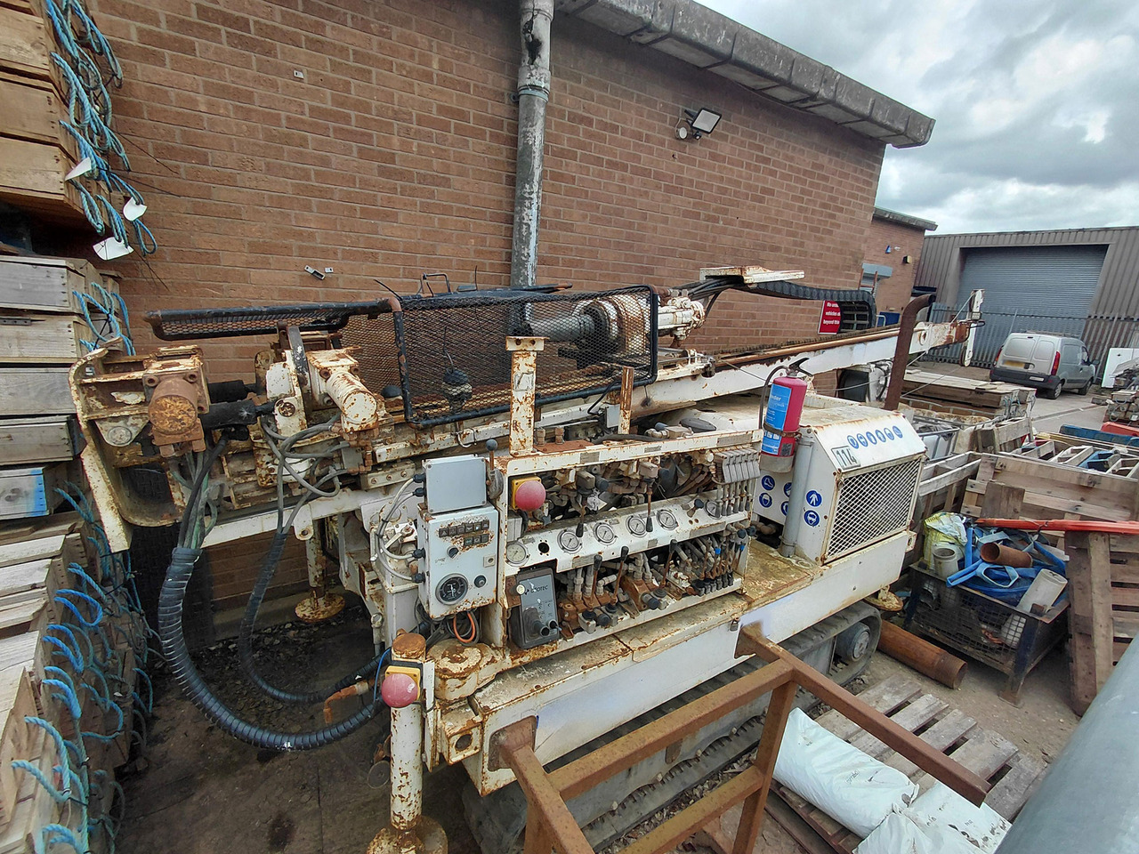 Geotec TB350 - Drilling rig: picture 2 Geotec TB350 - Drilling rig: picture 2