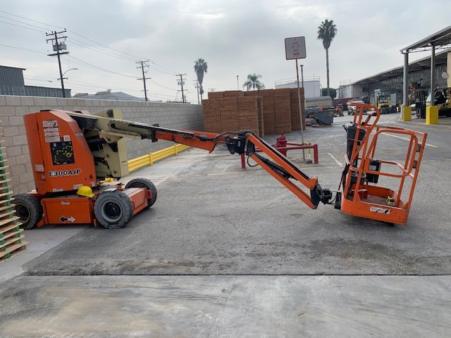 JLG E300AJP - Telescopic wheel loader: picture 3 JLG E300AJP - Telescopic wheel loader: picture 3