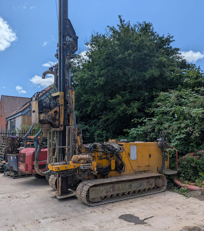 Klemm KR 709-2 - Pile driver: picture 2 Klemm KR 709-2 - Pile driver: picture 2
