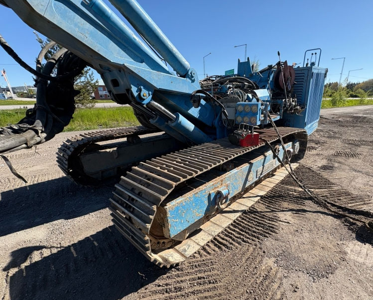 Klemm KR 807-7F - Pile driver: picture 4 Klemm KR 807-7F - Pile driver: picture 4