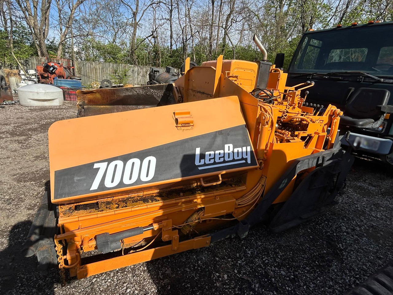 Leeboy 7000 - Asphalt paver: picture 1 Leeboy 7000 - Asphalt paver: picture 1