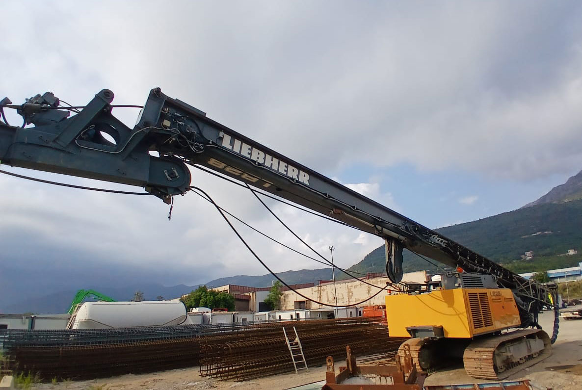 Liebherr LB28 - Pile driver: picture 5 Liebherr LB28 - Pile driver: picture 5