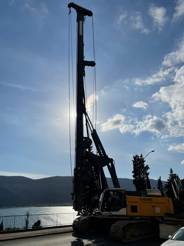 Liebherr LB28 - Pile driver: picture 3 Liebherr LB28 - Pile driver: picture 3