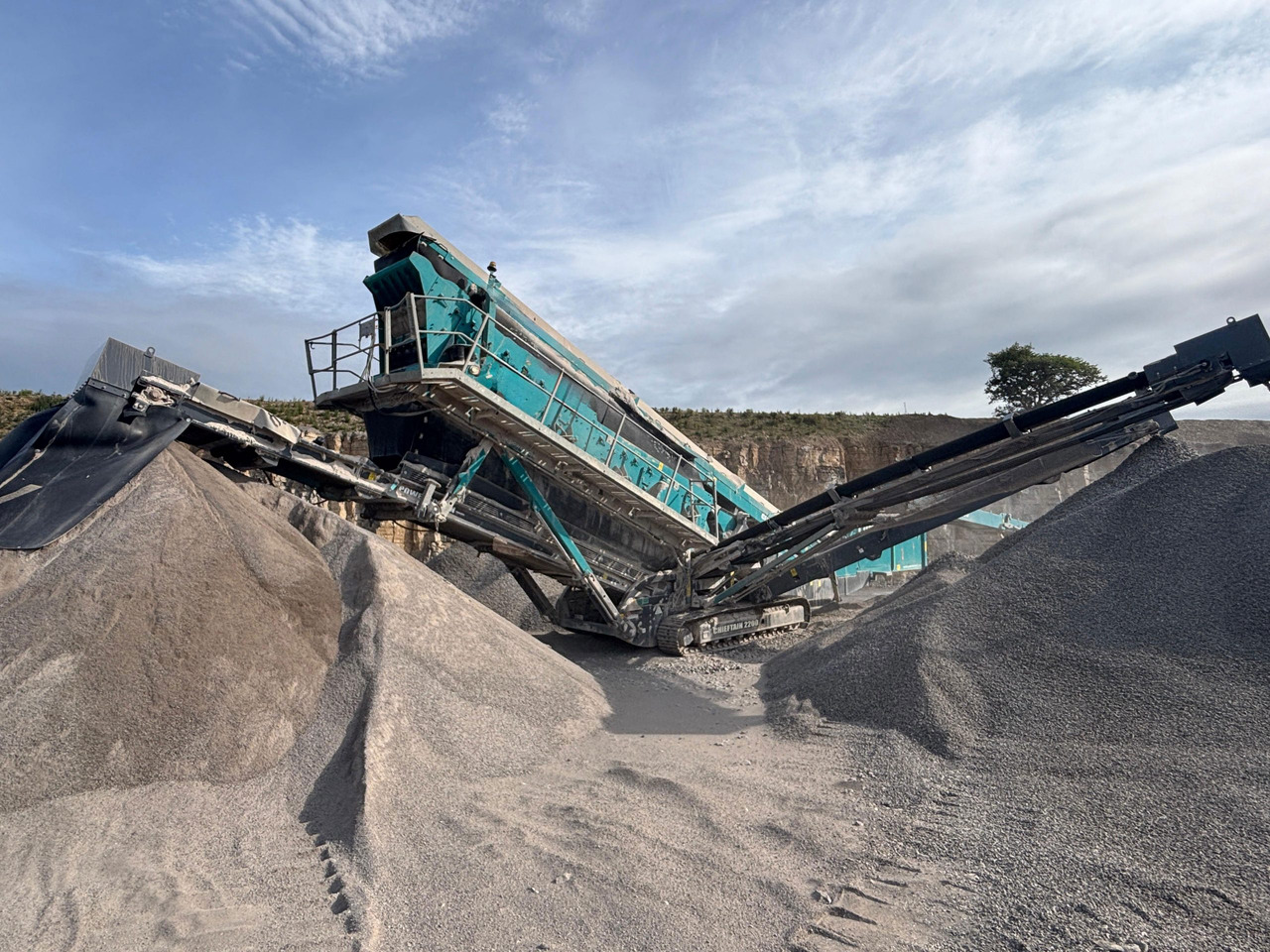 Powerscreen Chieftain 2200 3D - Screener: picture 2 Powerscreen Chieftain 2200 3D - Screener: picture 2