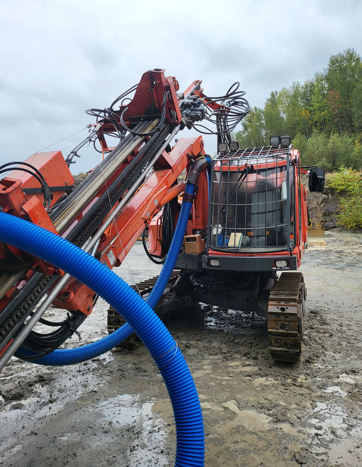 Sandvik DX800 - Drilling rig: picture 3 Sandvik DX800 - Drilling rig: picture 3