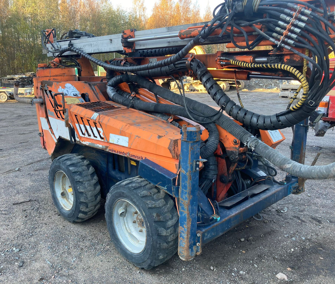 Tamrock Commando 120R - Drilling rig: picture 3 Tamrock Commando 120R - Drilling rig: picture 3