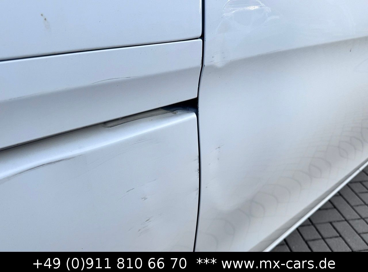 Passenger van Mercedes-Benz Vito 110 CDi Tourer extralang 9 Sitze Bus Klima: picture 10