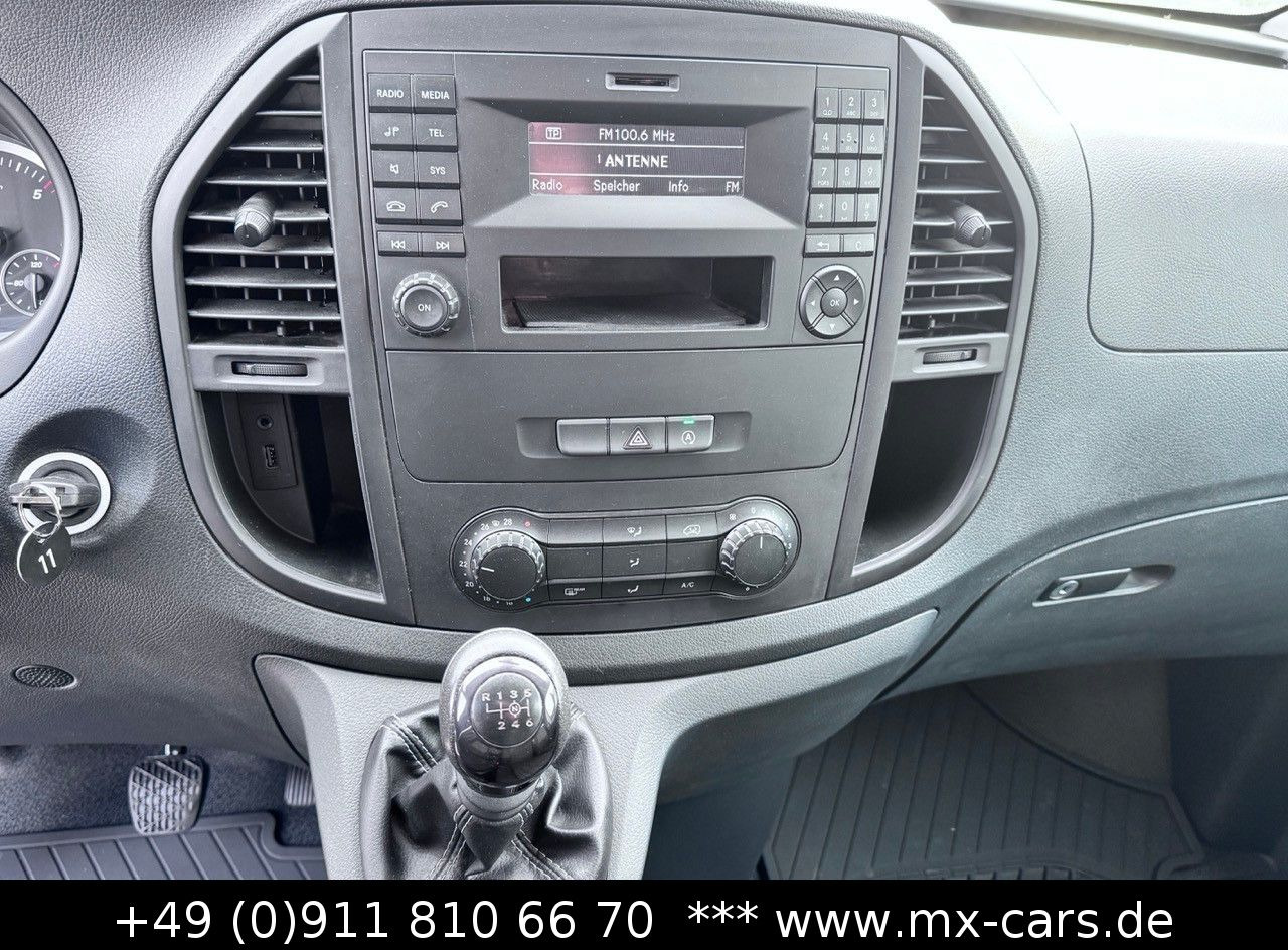 Passenger van Mercedes-Benz Vito 110 CDi Tourer extralang 9 Sitze Bus Klima: picture 13