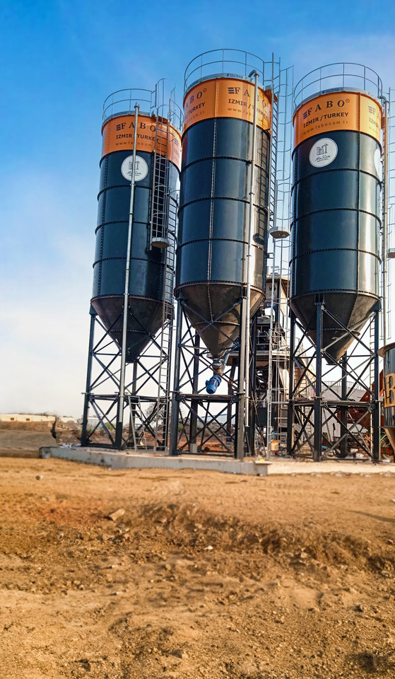 FABO Horizontal Cement Silo | Mobile Cement Silo - Cement silo: picture 1 FABO Horizontal Cement Silo | Mobile Cement Silo - Cement silo: picture 1